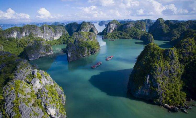 Ha Long Bay Vietnam – The World Heritage